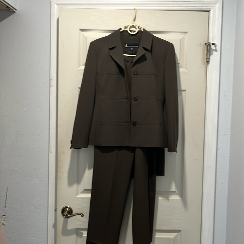 Larry Levine 4P Olive Pantsuit